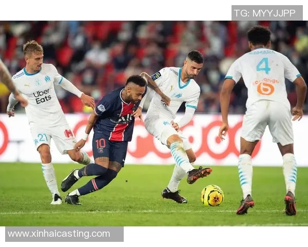 波尔多与马赛的激烈对决揭示法甲联赛的竞争魅力与球队实力较量